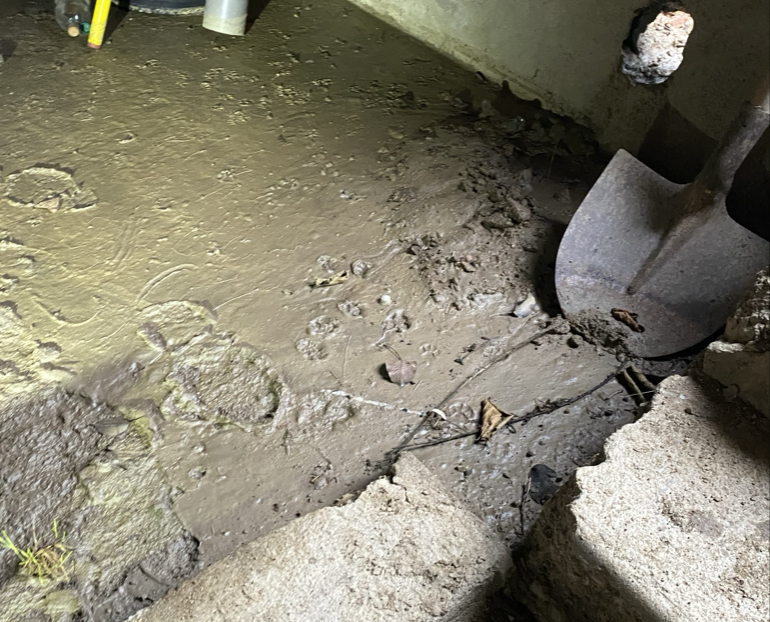 Inondation chantier Infiltration d'eau et humidité